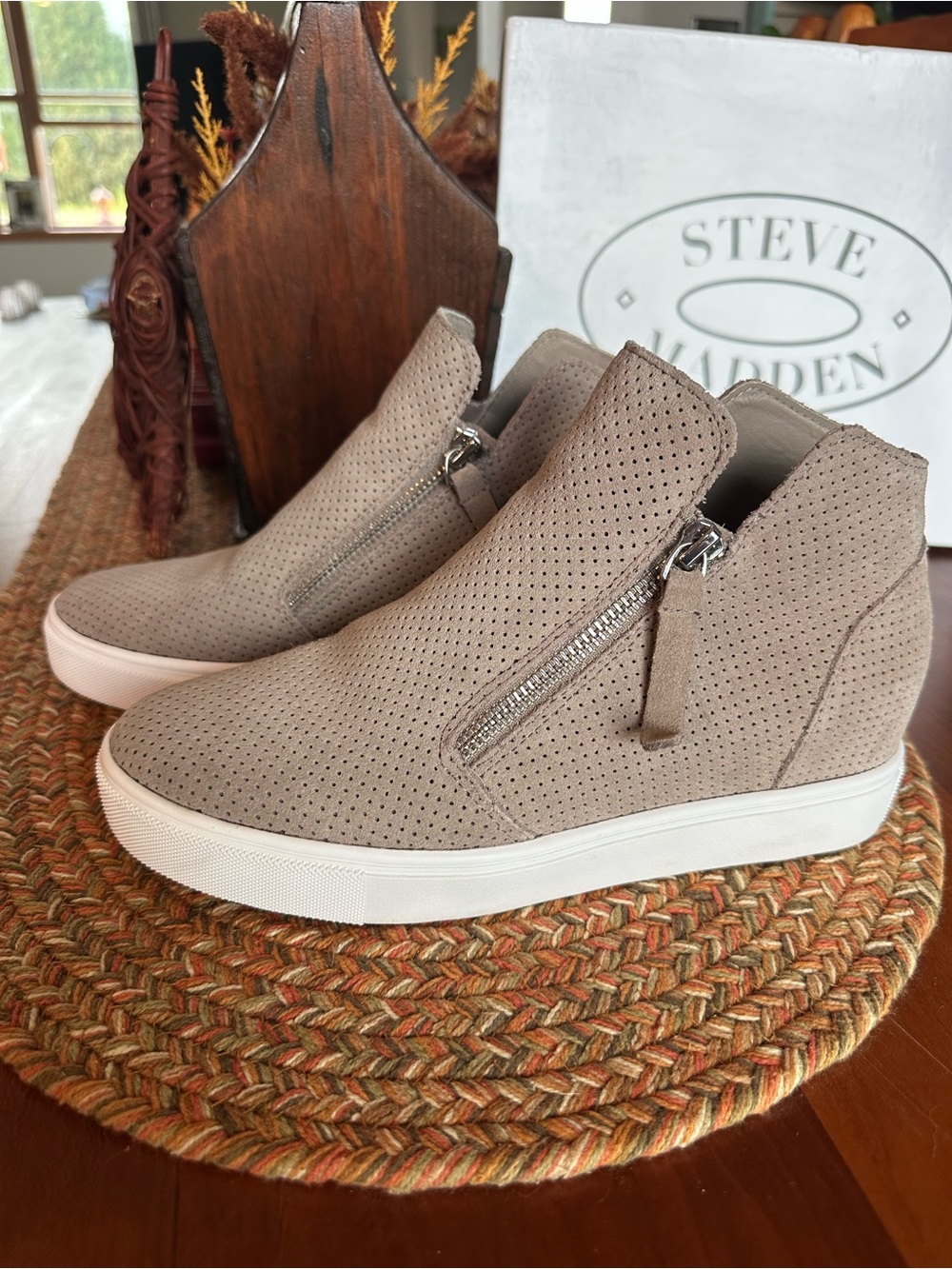 Steve Madden Taupe Wedge Zip Ankle Boots